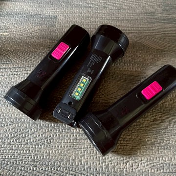 [沐沐屋] 雙向 高光源 小型 手電筒 停電 防災 必備 戶外 露營