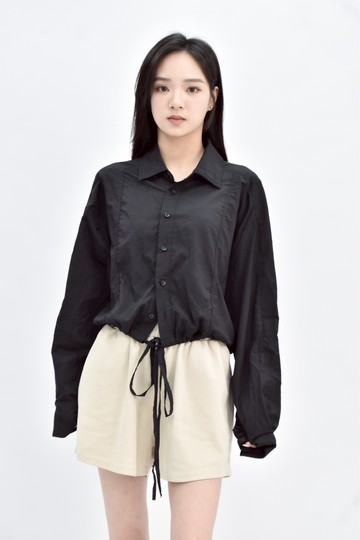 (M) mouggan 黑色可收口下擺襯衫上衣