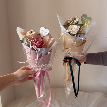 【情人節甜筒花束】情人節花禮 永生花束 七夕花禮 乾燥花 附提袋