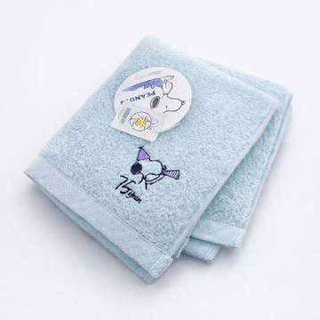 SNOOPY PEANUTS 史努比 75週年紀念款 日本製純棉毛巾方巾(水藍色 日本正版授權 )