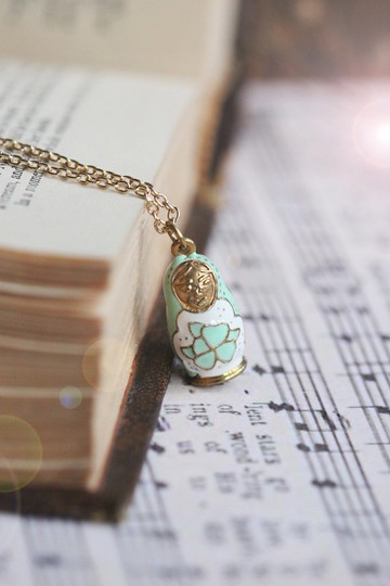 項鍊俄羅斯娃娃綠（中號）