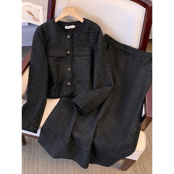 大碼胖MM顯瘦時髦秋裝搭配一整套氣質小香風休閑外套女高腰半身裙