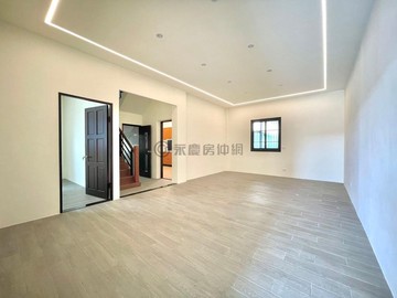 桃園捷運A20。中壢SOGO全新整理日式透天5房｜桃園市中壢區新生路二段