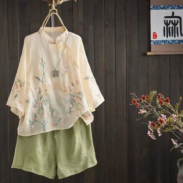 商城熱賣⭐復古刺繡棉麻襯衫  大碼女裝文藝氣質上衣  新中式立領五分袖斜襟盤扣