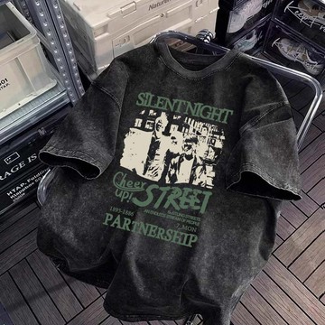 復古接頭塗鴉印花 水洗做舊 寬鬆落肩 水洗短袖上衣 美式短袖 大尺碼上衣 寬鬆T恤 重磅t恤 短袖t恤上衣 設計感上衣
