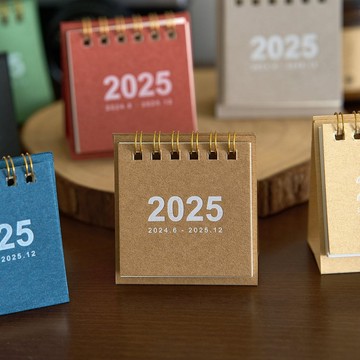 🔥臺灣熱賣好物🔥正在送】2025年卡通可愛簡約迷你小檯曆學生桌面裝飾拍照小擺件