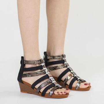 2026年夏季新款波西米亞民族風復古蛇皮紋坡跟涼鞋女魚嘴羅馬涼靴