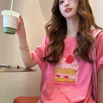 【甜美草莓奶油蛋糕印花】短袖上衣 純棉T恤 女裝 夏季 百搭 高級感 ins風 上衣 短袖 蛋糕上衣 短袖上衣