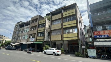 近小港機場捷運站丨平和商圈騎樓透天金店面｜高雄市小港區小港路