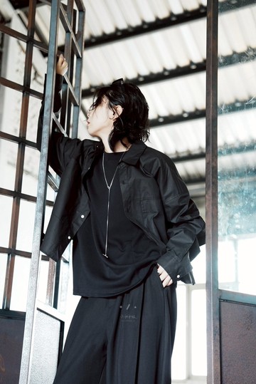 好黑好白長袖襯衫 - 2色 - 長長黑