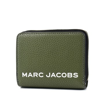 MARC JACOBS 白字LOGO荔枝紋釦式零錢袋短夾-青銅綠