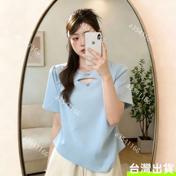 【夏季新款】時尚鏤空短袖上衣 韓版不規則T恤 收腰顯瘦 純棉短袖 小眾設計 短款正肩辣妹上衣 甜酷純欲 大尺碼胖MM上衣