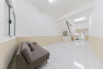 NI獨家★陽明學區前路後巷採光透天店住第四種商業區｜高雄市三民區義華路