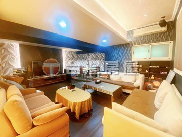 大坑新陽明山社區唯一獨棟雙併電梯豪墅｜台中市北屯區東山路二段中興巷