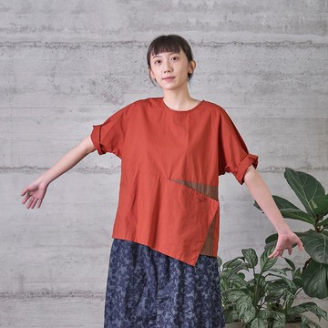 錯位不對稱單釦拼接上衣
