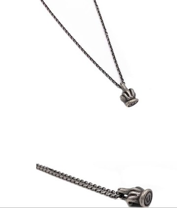 項錬 日式復古阿美咔嘰豎中指個性男女生鏈條吊墜短項鏈 都市时尚