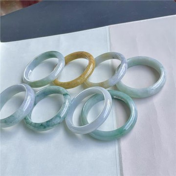 天然翡翠A貨56圈口老坑冰陽綠飄花黃翡冰藍水圓條正裝特色玉手鐲
