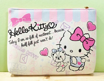 【震撼精品百貨】凱蒂貓 Hello Kitty 日本SANRIO三麗鷗 KITTY 拉鍊收納袋/化妝袋-粉米#09266 震撼日式精品百貨