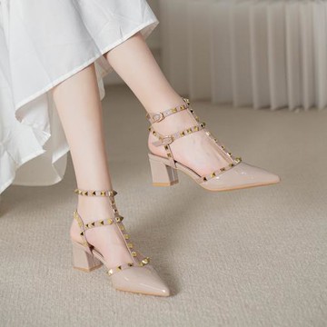 528-2鉚釘高跟鞋大碼尖頭單鞋女春夏季新款羅馬涼鞋氣質包頭單鞋