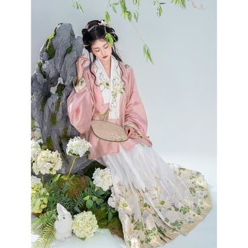 瞳莞原創漢服直領對襟大袖短衫馬面裙吊帶日常花間藏兔2023春夏