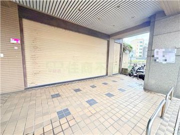冠世界內壢交流道醒目店面｜桃園市中壢區中園路