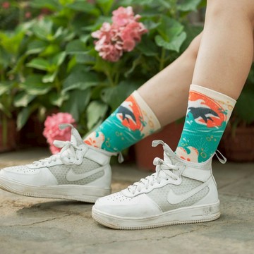 【小創襪】寶島咖印 -瓶鼻海豚 海洋動物 登山襪 環保襪 長襪 橘