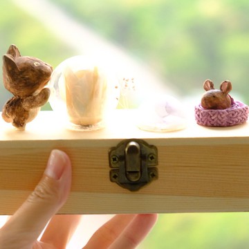 Cocoa Friendship Music Box by ETPLANT