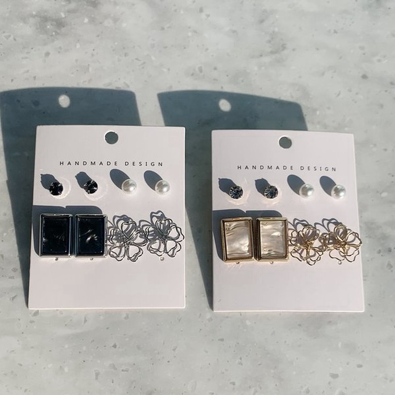 マルチピアス 4set 韓国 アクセサリー ピアス セット セット商品 パール ボール 光沢 上品 小ぶり Lattencos ラテアンドコス 新大久保から発送 通販 Lineポイント最大0 5 Get Lineショッピング