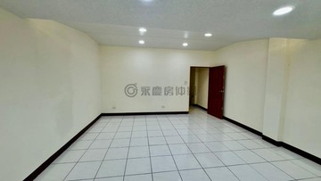 平鎮家樂福平南國中活巷優質美透天｜桃園市平鎮區莊敬街