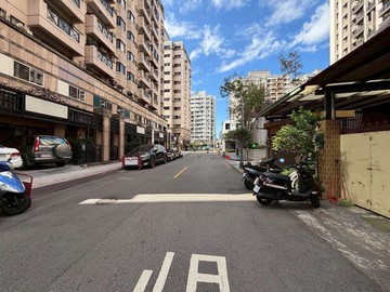 北屯區蛋黃宅近文心崇德捷運三房機上車位｜台中市北屯區文昌東三街