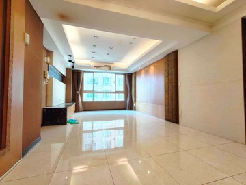 A8長庚商圈 【寶佳登峰】溫馨三房車｜桃園市龜山區文興路