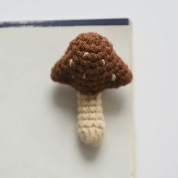 手工可愛蘑菇胸針354646