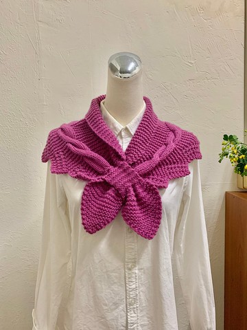 領巾式羊毛圍脖。。特價。粉桃紅。麻花桃心造型領巾。純手作