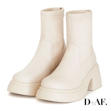 D+AF 美腿濾鏡．輕量加厚底瘦瘦短靴＊白