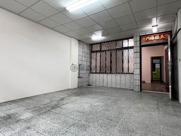 塗城成功雙學區商圈臨路前院美別墅｜台中市大里區向學一路