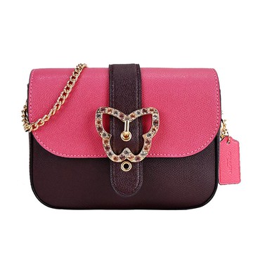 COACH GEMMA 蝴蝶水鑽釦撞色防刮斜背包（桃x酒紅） _廠商直送