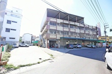 烏日市區絕版大地坪乙工廠住邊間雙透天｜台中市烏日區中山路一段和平巷