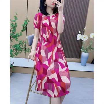 【KEITH-WILL歐風】現貨韓國三宅錯落幾何壓褶褶皺洋裝(壓褶/中大尺碼/修身/輕薄/小香風)