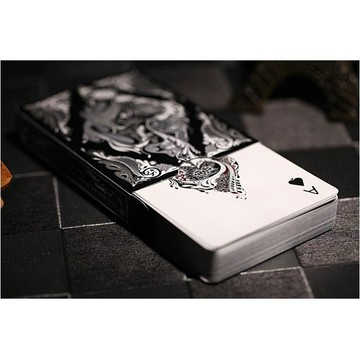 【USPCC 撲克】FLORAL black PLAYING CARDS 撲克-S1032279994