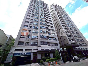 大降300萬鄰11期太子國寶大四房雙平車出價就談｜台中市北屯區崇德路二段