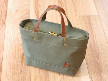 SALE 皮革提把帆布托特包 S 尺寸 (拉鍊封口) 橄欖綠