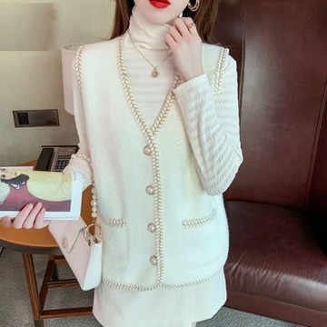 La Belleza名媛感仿兔毛麻花金線繡線滾邊質感水鑽珠釦柔軟毛毛背心