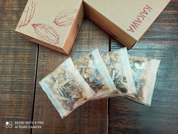 KAKAWA原豆可可綜合堅果.一盒4包入NT200