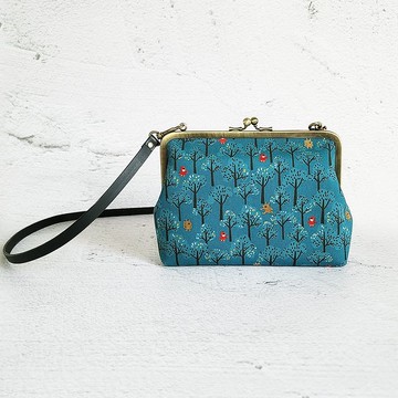 防潑水 口金包/仕女包/小方包 防潑水布包 - 森林裡捉迷藏 水鴨藍