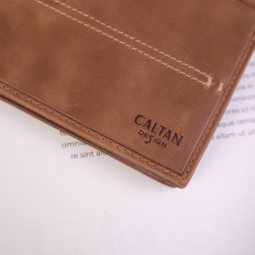 E7TH.帥氣皮革縫線短夾(071769lt)