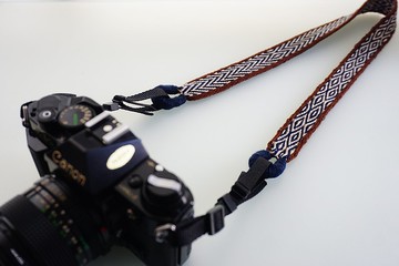 相機背帶 雙邊寬孔 手機斜背帶