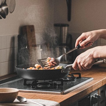 黑柳徹碳化輕鐵鍋