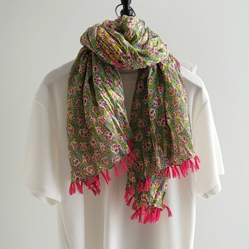 Babisoo 休閒花朵流蘇圍巾  綠色  Free(103 x 182cm)