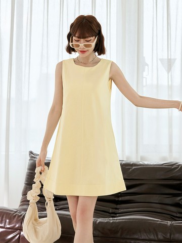 圓領素色微收腰A字背心短洋裝