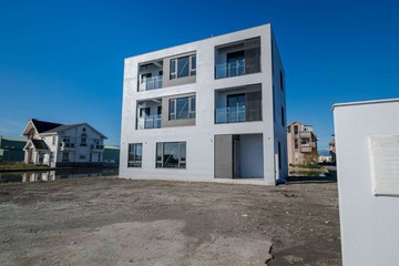 近壯圍市區.中道中學電梯現代農舍｜宜蘭縣壯圍鄉壯六路